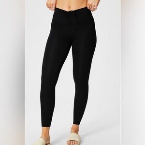 NWT Fabletics Ultra High Waisted Pureluxe Ruched Leggings Size Small